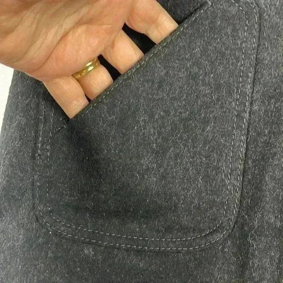 Gap Women’s Mini Skirt Dark Charcoal Gray Zip Front Front Square Pockets Wool 6 - Picture 3 of 8